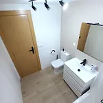Prendisole Con Piscina Y Terraza
