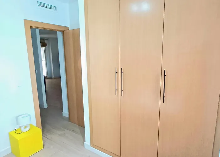 Prendisole Con Piscina Y Terraza Дения