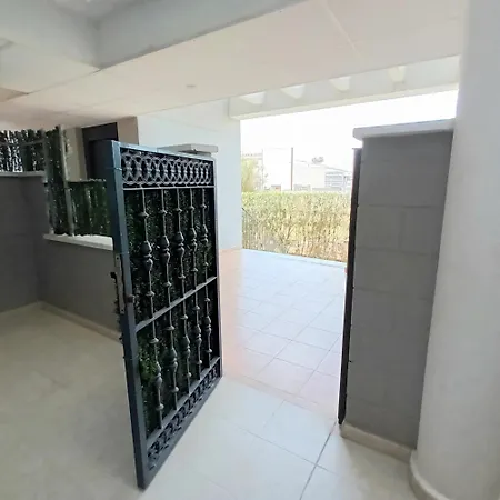 Prendisole Con Piscina Y Terraza * Dénia